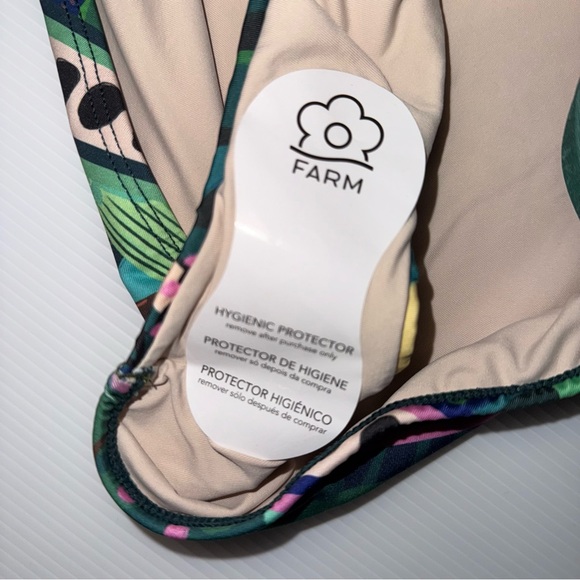 FARM Rio One-Shoulder BNWT Swimsuit - Picture 2 of 6